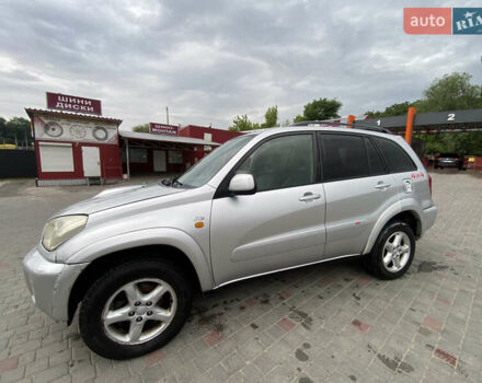 Серый Тойота РАВ 4, объемом двигателя 2 л и пробегом 306 тыс. км за 6800 $, фото 2 на Automoto.ua
