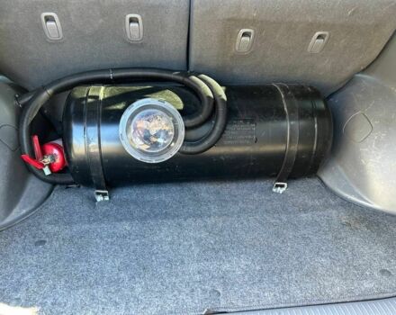 Серый Тойота РАВ 4, объемом двигателя 2 л и пробегом 198 тыс. км за 7000 $, фото 5 на Automoto.ua