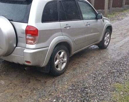 Серый Тойота РАВ 4, объемом двигателя 2 л и пробегом 186 тыс. км за 5800 $, фото 4 на Automoto.ua