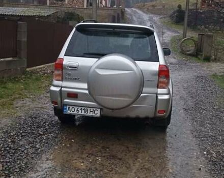 Серый Тойота РАВ 4, объемом двигателя 2 л и пробегом 186 тыс. км за 5800 $, фото 1 на Automoto.ua