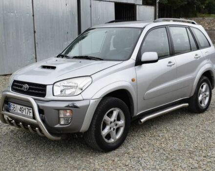 Сірий Тойота РАВ 4, об'ємом двигуна 2 л та пробігом 250 тис. км за 2001 $, фото 1 на Automoto.ua
