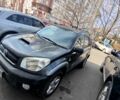 Серый Тойота РАВ 4, объемом двигателя 2 л и пробегом 300 тыс. км за 4100 $, фото 2 на Automoto.ua