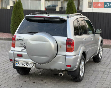 Серый Тойота РАВ 4, объемом двигателя 2 л и пробегом 180 тыс. км за 7000 $, фото 19 на Automoto.ua