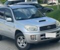Серый Тойота РАВ 4, объемом двигателя 2 л и пробегом 340 тыс. км за 3153 $, фото 1 на Automoto.ua