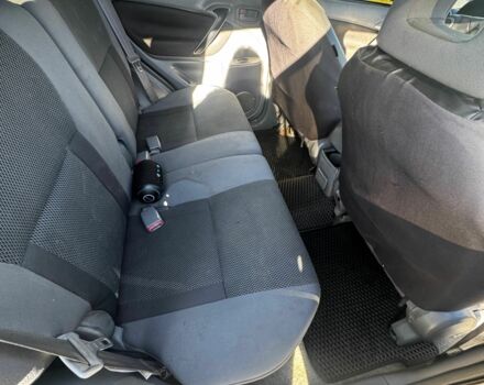 Серый Тойота РАВ 4, объемом двигателя 2 л и пробегом 359 тыс. км за 3800 $, фото 6 на Automoto.ua