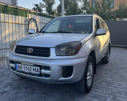 Серый Тойота РАВ 4, объемом двигателя 2 л и пробегом 275 тыс. км за 6450 $, фото 1 на Automoto.ua
