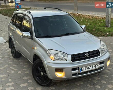 Сірий Тойота РАВ 4, об'ємом двигуна 2 л та пробігом 198 тис. км за 6999 $, фото 3 на Automoto.ua