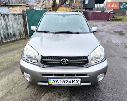 Серый Тойота РАВ 4, объемом двигателя 2 л и пробегом 130 тыс. км за 6800 $, фото 5 на Automoto.ua