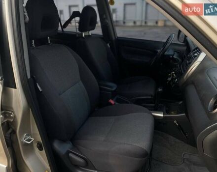 Сірий Тойота РАВ 4, об'ємом двигуна 2 л та пробігом 134 тис. км за 8190 $, фото 20 на Automoto.ua