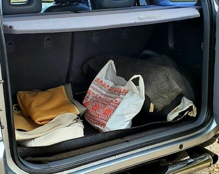 Серый Тойота РАВ 4, объемом двигателя 2 л и пробегом 230 тыс. км за 5850 $, фото 6 на Automoto.ua