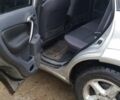 Серый Тойота РАВ 4, объемом двигателя 2 л и пробегом 186 тыс. км за 5800 $, фото 6 на Automoto.ua
