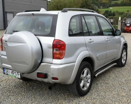 Сірий Тойота РАВ 4, об'ємом двигуна 2 л та пробігом 250 тис. км за 2001 $, фото 4 на Automoto.ua