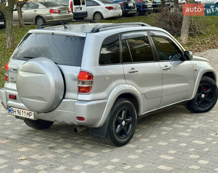 Сірий Тойота РАВ 4, об'ємом двигуна 2 л та пробігом 198 тис. км за 6999 $, фото 6 на Automoto.ua