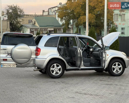 Серый Тойота РАВ 4, объемом двигателя 2 л и пробегом 180 тыс. км за 7000 $, фото 34 на Automoto.ua