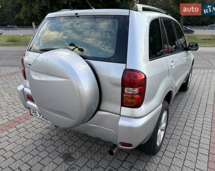 Серый Тойота РАВ 4, объемом двигателя 2 л и пробегом 225 тыс. км за 6950 $, фото 9 на Automoto.ua