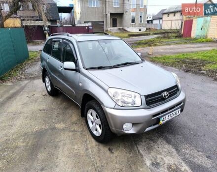 Серый Тойота РАВ 4, объемом двигателя 2 л и пробегом 130 тыс. км за 6800 $, фото 1 на Automoto.ua