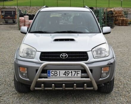 Сірий Тойота РАВ 4, об'ємом двигуна 2 л та пробігом 250 тис. км за 2001 $, фото 2 на Automoto.ua