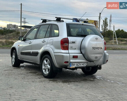 Серый Тойота РАВ 4, объемом двигателя 2 л и пробегом 157 тыс. км за 6500 $, фото 3 на Automoto.ua
