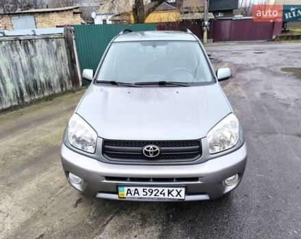 Серый Тойота РАВ 4, объемом двигателя 2 л и пробегом 130 тыс. км за 6800 $, фото 4 на Automoto.ua