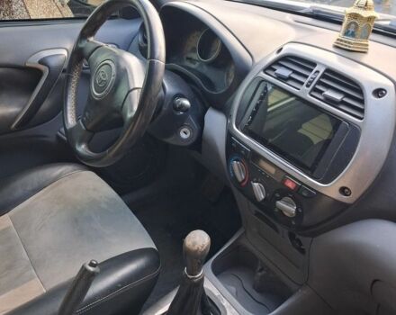 Сірий Тойота РАВ 4, об'ємом двигуна 2 л та пробігом 440 тис. км за 5843 $, фото 6 на Automoto.ua