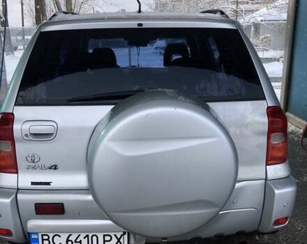 Серый Тойота РАВ 4, объемом двигателя 2 л и пробегом 211 тыс. км за 5500 $, фото 4 на Automoto.ua