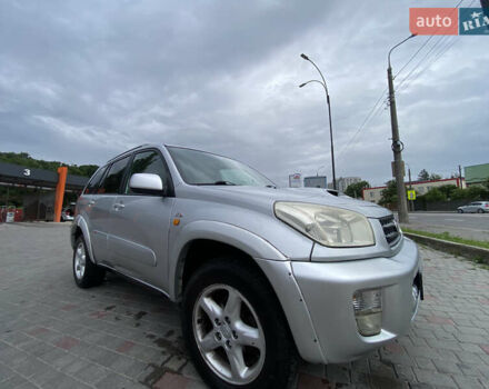 Серый Тойота РАВ 4, объемом двигателя 2 л и пробегом 306 тыс. км за 6800 $, фото 5 на Automoto.ua