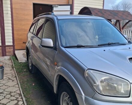 Сірий Тойота РАВ 4, об'ємом двигуна 2 л та пробігом 440 тис. км за 5843 $, фото 2 на Automoto.ua