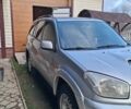 Сірий Тойота РАВ 4, об'ємом двигуна 2 л та пробігом 440 тис. км за 5843 $, фото 2 на Automoto.ua