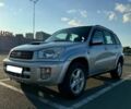 Серый Тойота РАВ 4, объемом двигателя 2 л и пробегом 267 тыс. км за 3106 $, фото 1 на Automoto.ua