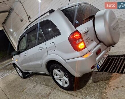 Сірий Тойота РАВ 4, об'ємом двигуна 2 л та пробігом 188 тис. км за 5500 $, фото 5 на Automoto.ua