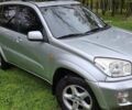 Сірий Тойота РАВ 4, об'ємом двигуна 2 л та пробігом 340 тис. км за 5555 $, фото 1 на Automoto.ua