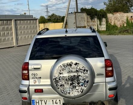 Серый Тойота РАВ 4, объемом двигателя 2 л и пробегом 290 тыс. км за 4600 $, фото 4 на Automoto.ua