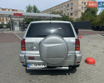 Серый Тойота РАВ 4, объемом двигателя 2 л и пробегом 377 тыс. км за 6500 $, фото 2 на Automoto.ua