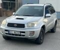 Серый Тойота РАВ 4, объемом двигателя 2 л и пробегом 280 тыс. км за 4017 $, фото 1 на Automoto.ua