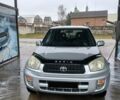 Серый Тойота РАВ 4, объемом двигателя 2 л и пробегом 228 тыс. км за 6600 $, фото 1 на Automoto.ua