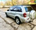 Серый Тойота РАВ 4, объемом двигателя 2 л и пробегом 173 тыс. км за 7900 $, фото 3 на Automoto.ua
