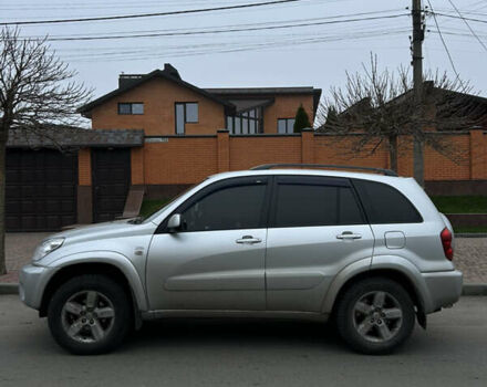 Серый Тойота РАВ 4, объемом двигателя 2 л и пробегом 300 тыс. км за 7000 $, фото 3 на Automoto.ua