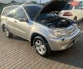 Серый Тойота РАВ 4, объемом двигателя 2 л и пробегом 350 тыс. км за 8400 $, фото 1 на Automoto.ua