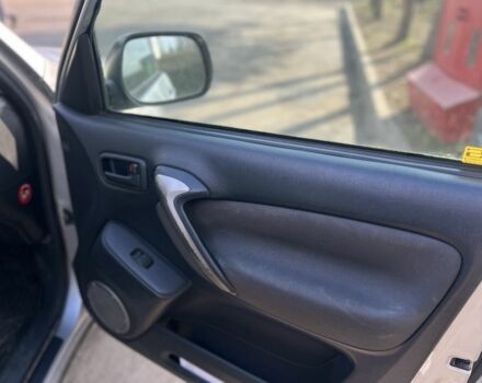 Сірий Тойота РАВ 4, об'ємом двигуна 2.2 л та пробігом 206 тис. км за 4800 $, фото 10 на Automoto.ua