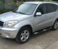 Серый Тойота РАВ 4, объемом двигателя 2 л и пробегом 301 тыс. км за 7100 $, фото 3 на Automoto.ua