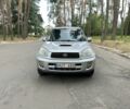 Сірий Тойота РАВ 4, об'ємом двигуна 2 л та пробігом 330 тис. км за 3800 $, фото 5 на Automoto.ua