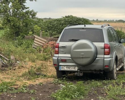 Серый Тойота РАВ 4, объемом двигателя 2 л и пробегом 491 тыс. км за 4100 $, фото 3 на Automoto.ua