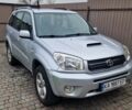 Серый Тойота РАВ 4, объемом двигателя 2 л и пробегом 265 тыс. км за 6000 $, фото 2 на Automoto.ua