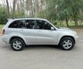 Сірий Тойота РАВ 4, об'ємом двигуна 2 л та пробігом 330 тис. км за 3800 $, фото 4 на Automoto.ua