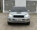 Сірий Тойота РАВ 4, об'ємом двигуна 2 л та пробігом 344 тис. км за 3100 $, фото 3 на Automoto.ua