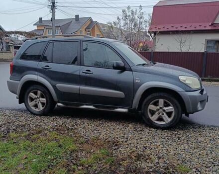 Серый Тойота РАВ 4, объемом двигателя 2 л и пробегом 209 тыс. км за 6700 $, фото 2 на Automoto.ua