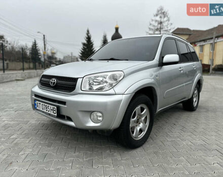 Серый Тойота РАВ 4, объемом двигателя 2 л и пробегом 286 тыс. км за 6200 $, фото 2 на Automoto.ua