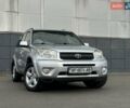 Серый Тойота РАВ 4, объемом двигателя 2 л и пробегом 187 тыс. км за 7700 $, фото 19 на Automoto.ua