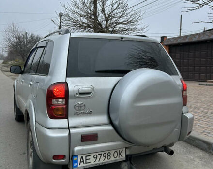 Серый Тойота РАВ 4, объемом двигателя 2 л и пробегом 300 тыс. км за 7000 $, фото 4 на Automoto.ua
