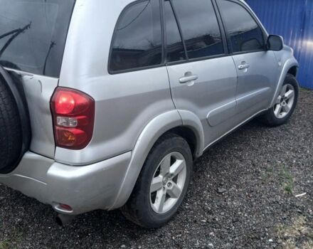 Серый Тойота РАВ 4, объемом двигателя 2 л и пробегом 416 тыс. км за 3000 $, фото 1 на Automoto.ua